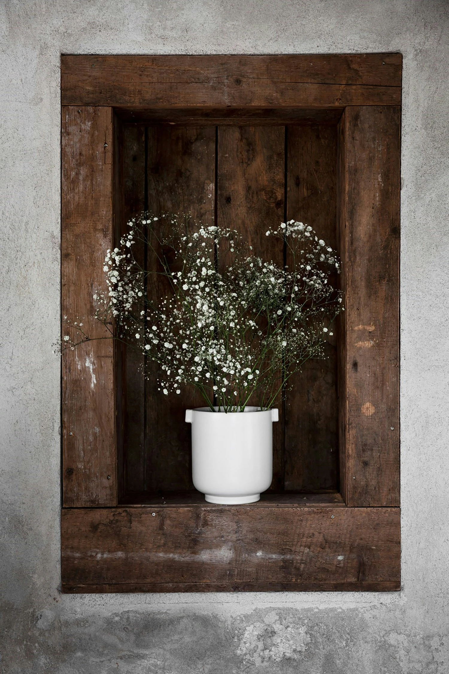 Ernst Flower Pot With Handle D19.5 H22.5, White Sand 2 Ernst Flower Pot With Handle D19.5 H22.5, White Sand - Image 2