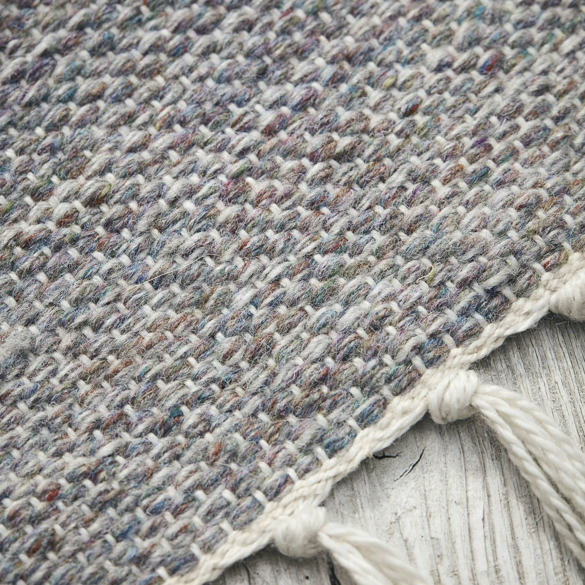 House Doctor Ciero Matto Vaaleanharmaa, 85x130 Cm 5 House Doctor Ciero Matto Vaaleanharmaa, 85x130 Cm - Image 5