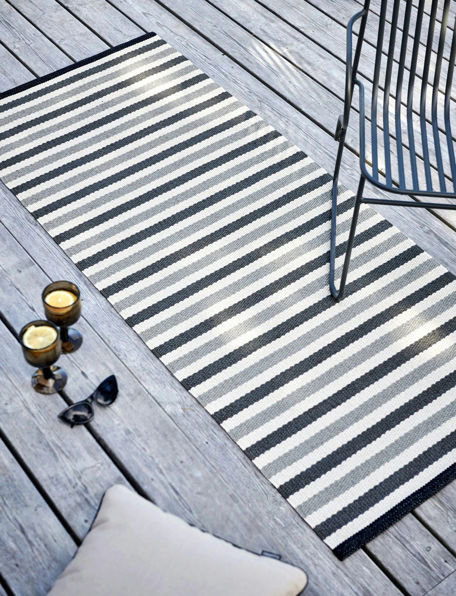 Teo Matto Warm Grey / Charcoal / Vanilla, 180x260 Cm 4 Teo Matto Warm Grey / Charcoal / Vanilla, 180x260 Cm - Image 4